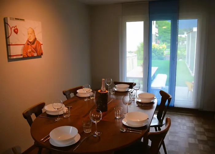 Mayers Swiss House, Private For 2-6 Guests Feriehus *