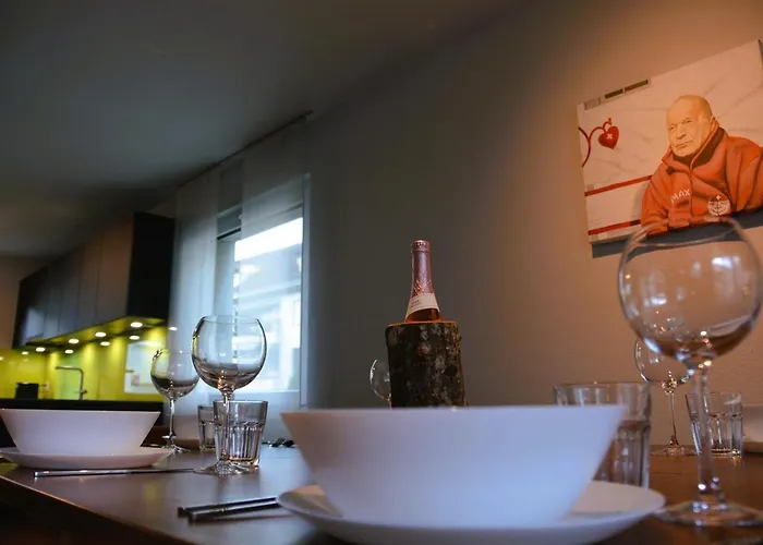 Mayers Swiss House, Private For 2-6 Guests * Matten bei Interlaken